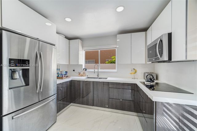 8668 NW 2nd Ter, Miami, FL 33126