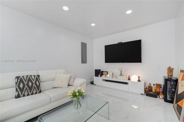 8668 NW 2nd Ter, Miami, FL 33126