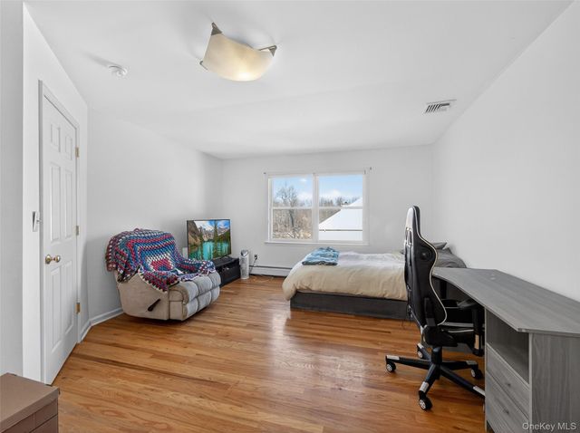 23 Carley Court, West Nyack, NY 10994