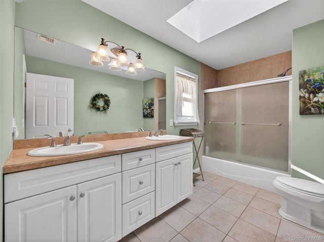 23 Carley Court, West Nyack, NY 10994