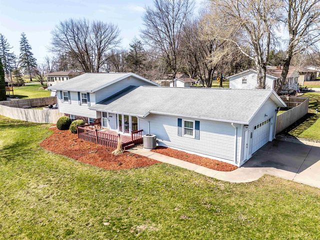 5938 Kimball Avenue, Waterloo, IA 50701
