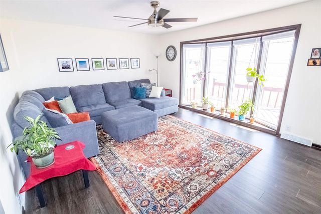 5938 Kimball Avenue, Waterloo, IA 50701