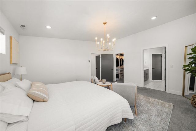 1216 S Greenacres Rd, Greenacres, WA 99016