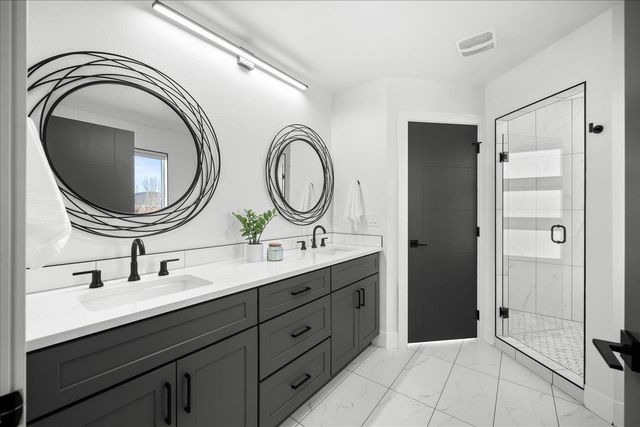 1216 S Greenacres Rd, Greenacres, WA 99016