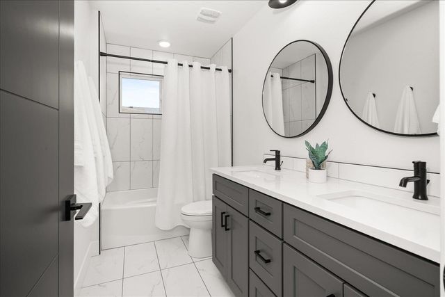 1216 S Greenacres Rd, Greenacres, WA 99016