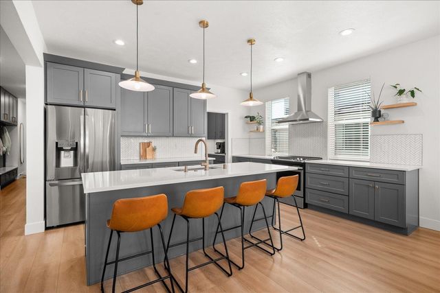 1216 S Greenacres Rd, Greenacres, WA 99016