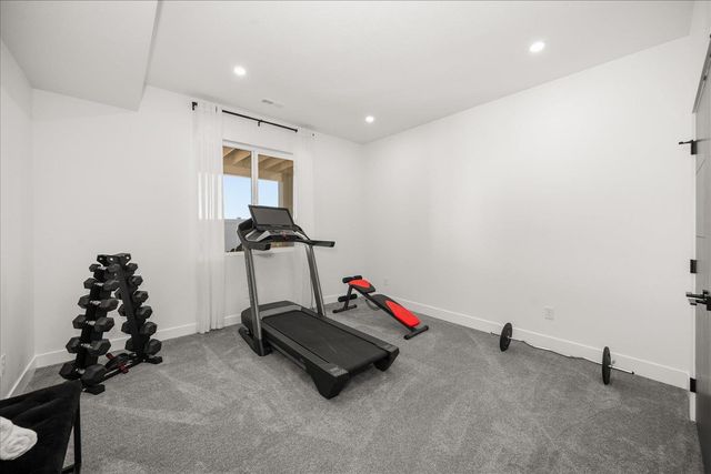 1216 S Greenacres Rd, Greenacres, WA 99016