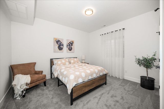 1216 S Greenacres Rd, Greenacres, WA 99016