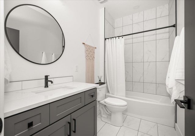 1216 S Greenacres Rd, Greenacres, WA 99016