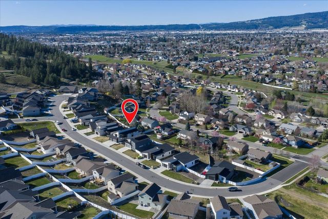 1216 S Greenacres Rd, Greenacres, WA 99016