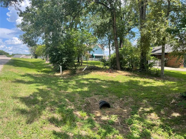 622 Pine View Circle, Montgomery, TX 77356