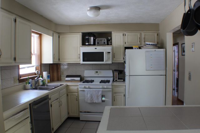 37 Woodbine Avenue, Concord, NH 03303