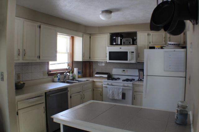 37 Woodbine Avenue, Concord, NH 03303