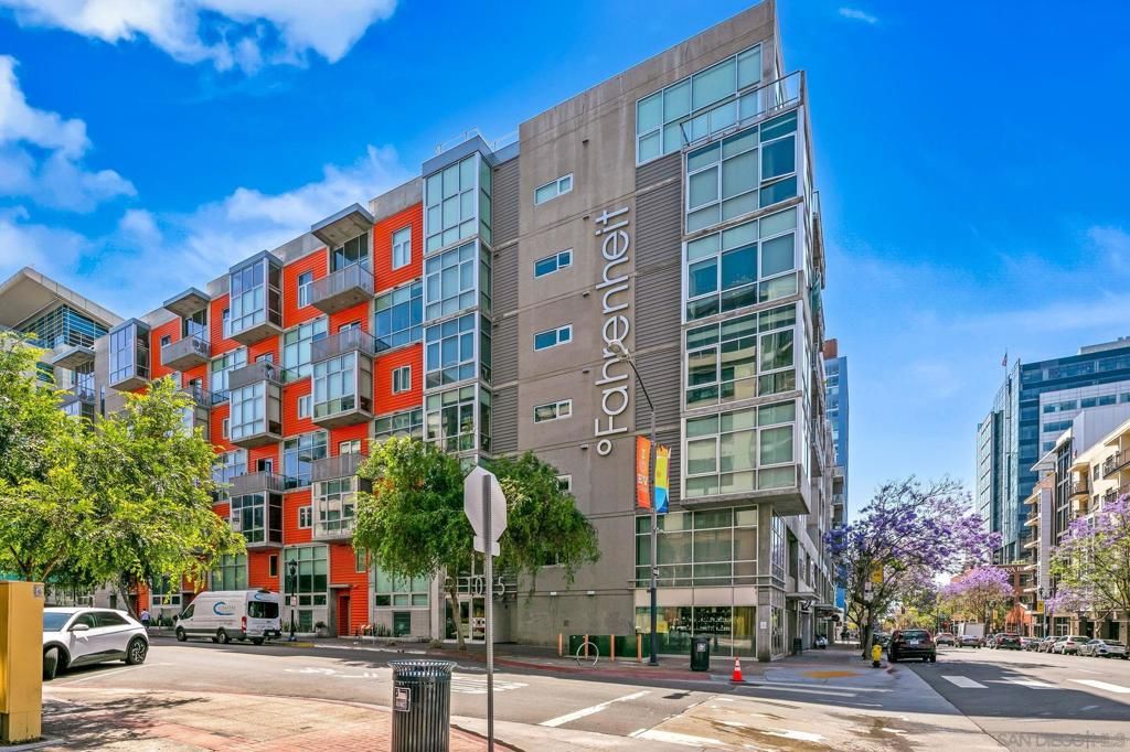 Image 20 of property listing at 1025 Island 406, San Diego, CA 92101