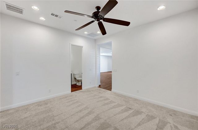 395 Nine Mile Creek Drive, Las Vegas, NV 89138