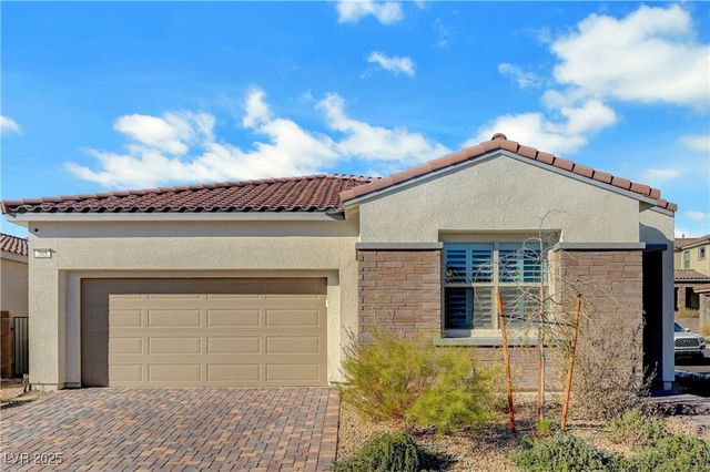395 Nine Mile Creek Drive, Las Vegas, NV 89138