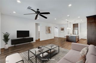 395 Nine Mile Creek Drive, Las Vegas, NV 89138