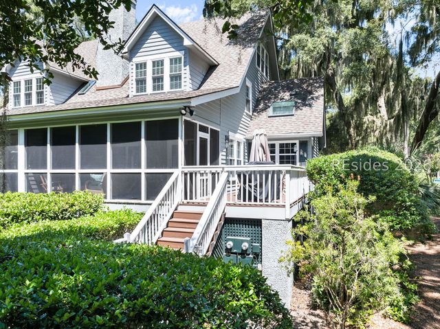 17 Plantation Homes Dr, Daufuskie Island, SC 29915