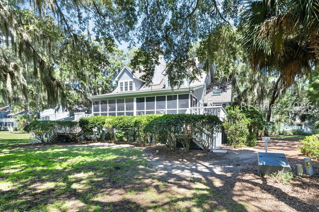 17 Plantation Homes Dr, Daufuskie Island, SC 29915