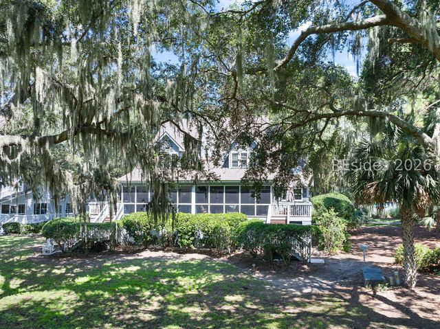 17 Plantation Homes Dr, Daufuskie Island, SC 29915