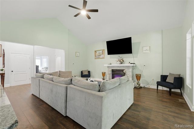 25212 Edgemont Drive, Southfield, MI 48033