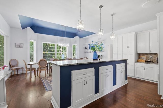 25212 Edgemont Drive, Southfield, MI 48033