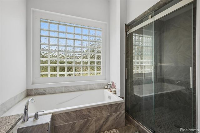 25212 Edgemont Drive, Southfield, MI 48033