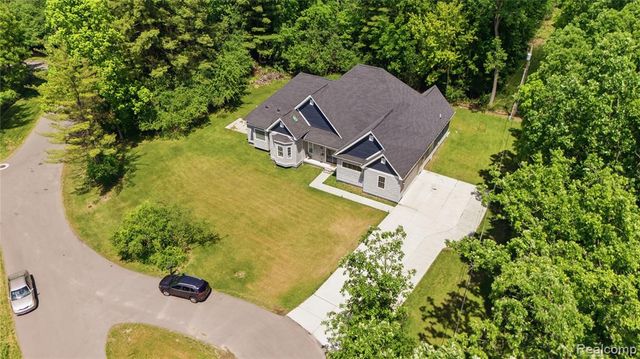 25212 Edgemont Drive, Southfield, MI 48033