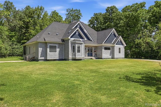25212 Edgemont Drive, Southfield, MI 48033