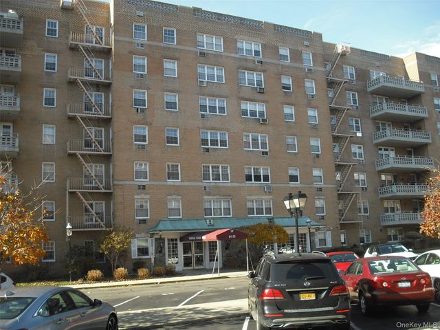 84-29 153RD Avenue 4N, Howard Beach, NY 11414