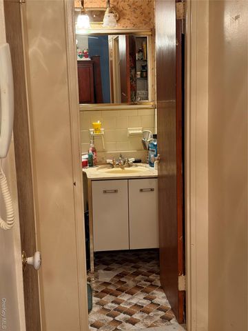 84-29 153RD Avenue 4N, Howard Beach, NY 11414