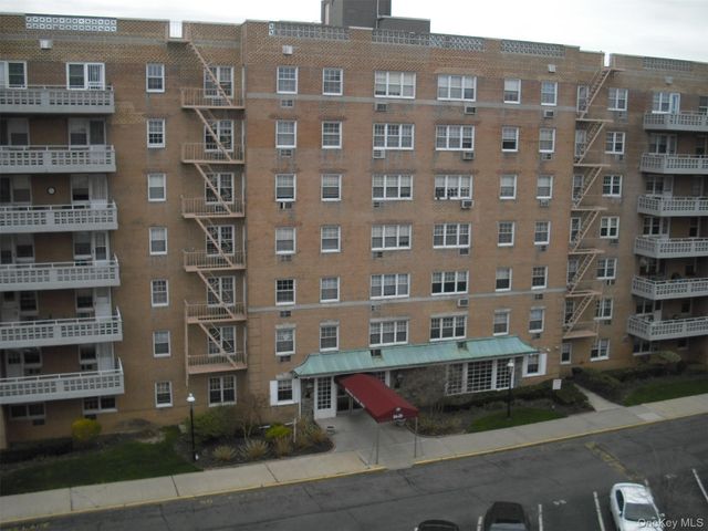 84-29 153RD Avenue 4N, Howard Beach, NY 11414