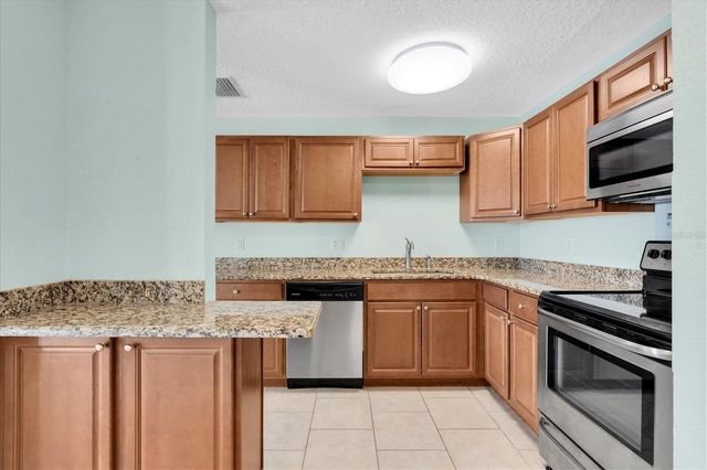 4858 COQUINA KEY DRIVE SE D, St Petersburg, FL 33705