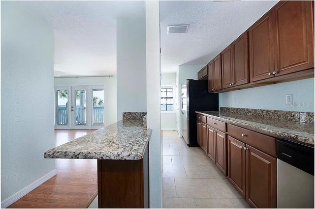 4858 COQUINA KEY DRIVE SE D, St Petersburg, FL 33705