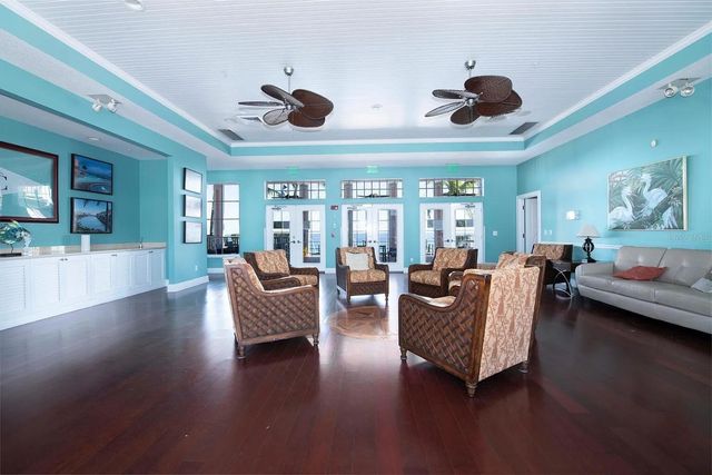 4858 COQUINA KEY DRIVE SE D, St Petersburg, FL 33705