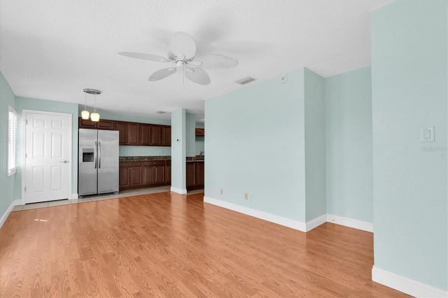 4858 COQUINA KEY DRIVE SE D, St Petersburg, FL 33705