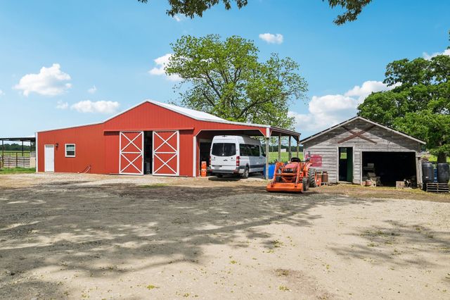 1143 RS County Road 2300, Emory, TX 75440