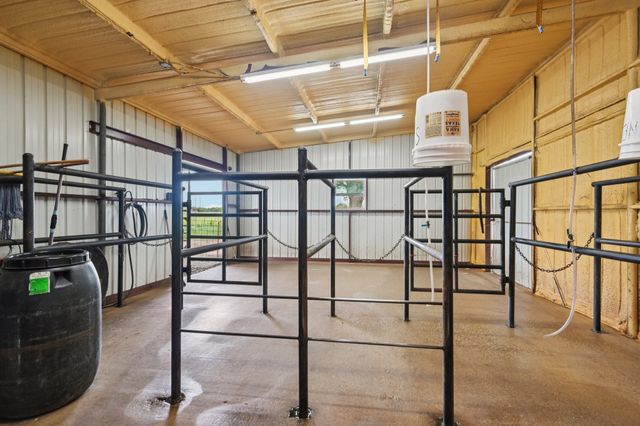 1143 RS County Road 2300, Emory, TX 75440