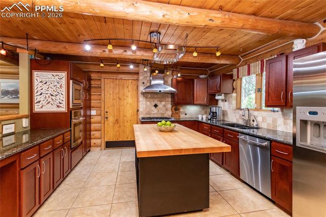 17220 Shiloh Pines Drive, Monument, CO 80132