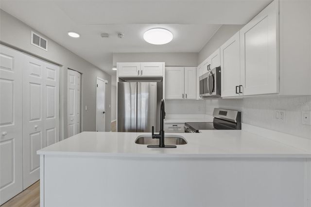 6600 121ST AVENUE 3, Largo, FL 33773