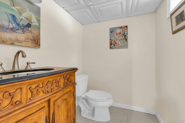 153 N Hickory Street, Massapequa, NY 11758