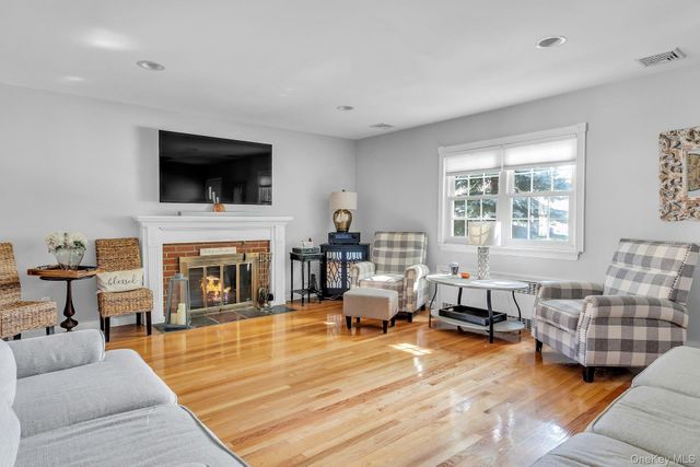 153 N Hickory Street, Massapequa, NY 11758