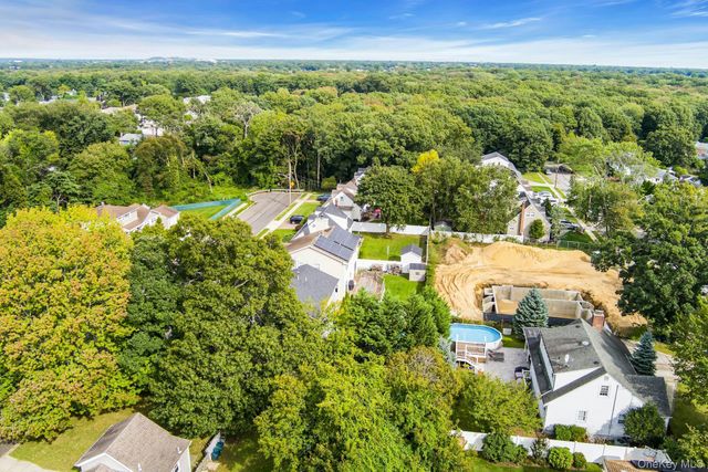 153 N Hickory Street, Massapequa, NY 11758