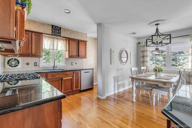153 N Hickory Street, Massapequa, NY 11758