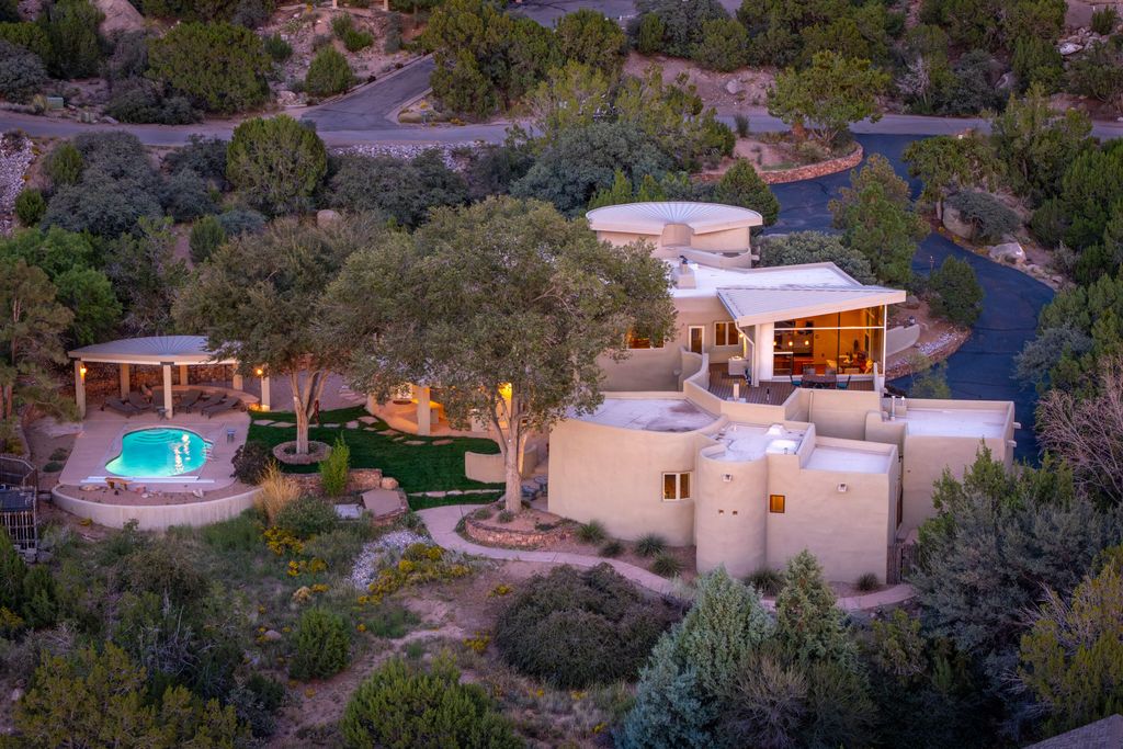 375 BIG HORN RIDGE Drive NE, Albuquerque, NM 87122