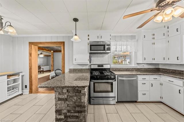 1729 Richmond Hill Church Road, Boonville, NC 27011