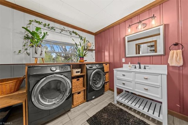 1729 Richmond Hill Church Road, Boonville, NC 27011