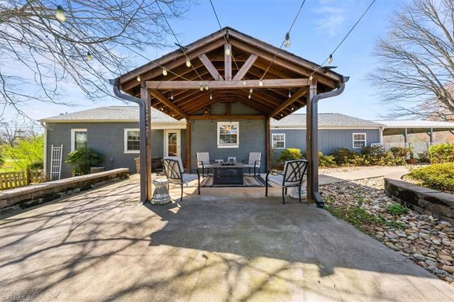 1729 Richmond Hill Church Road, Boonville, NC 27011