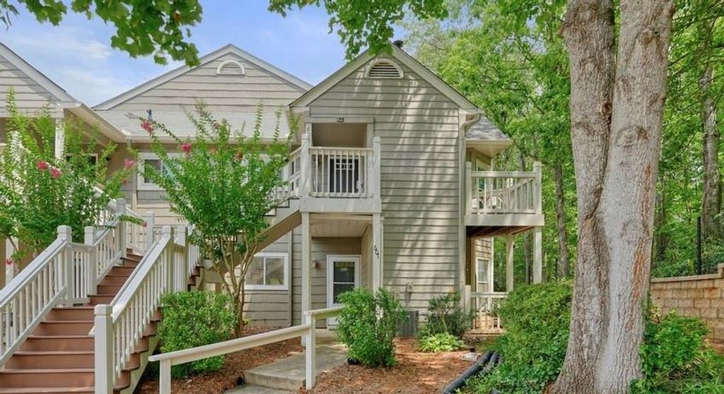 607 Mill Pond Road, Roswell, GA 30076