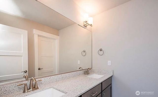 15915 261st Avenue E, Buckley, WA 98321